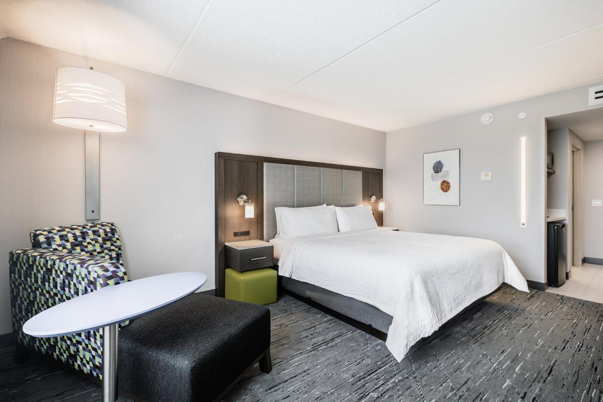 Holiday Inn Express & Suites - Toronto Airport South By Ihg Eksteriør bilde
