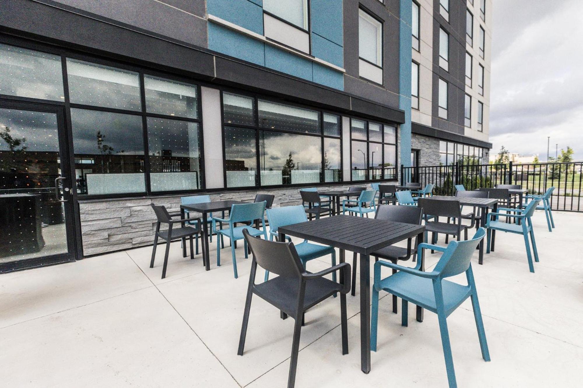 Holiday Inn Express & Suites - Toronto Airport South By Ihg Eksteriør bilde