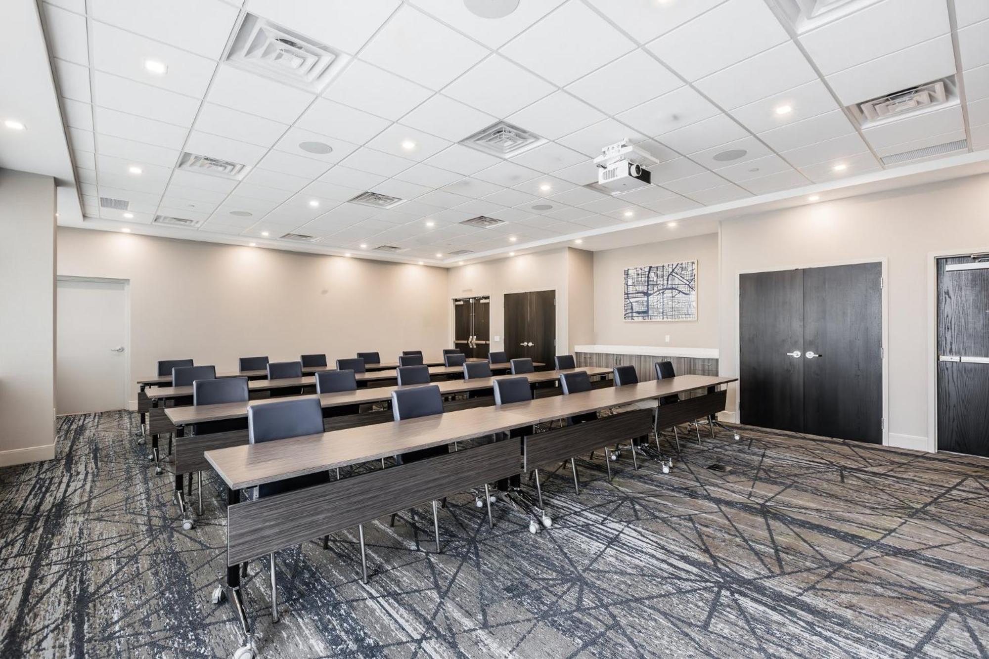 Holiday Inn Express & Suites - Toronto Airport South By Ihg Eksteriør bilde