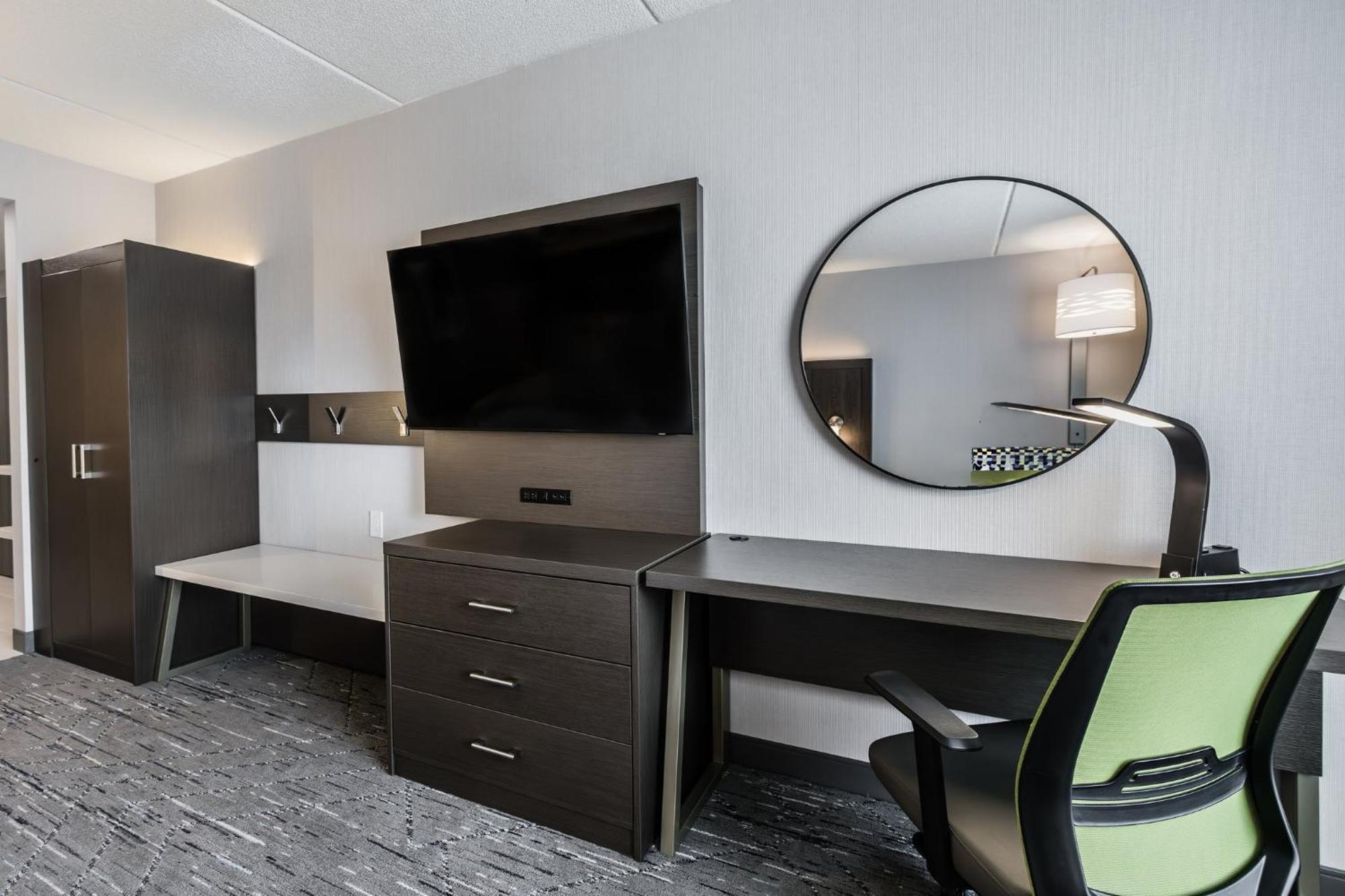 Holiday Inn Express & Suites - Toronto Airport South By Ihg Eksteriør bilde